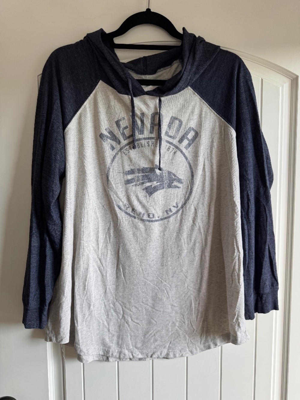 UNR Nevada Wolf Back Softball Tee Hoodies Cozy Tee Shirt Lightweight Blue 84